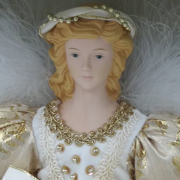 HAND CRAFTED BRASS KEY 16" PORCELAIN ANGEL TREETOPPER NEVER REMOVED FROM BOX - Picture 6 of 16